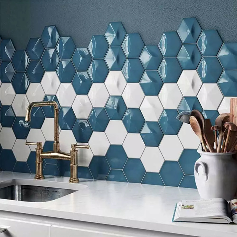 Gạch lục giác tông màu xanh - trắng ốp tường có thể biến không gian nhà bếp trở lên sáng tạo và phong cách