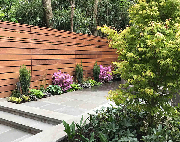 Lựa chọn gạch tường rào vân gỗ góp phần tô đậm giá trị thẩm mỹ cho không gian nhà bạn