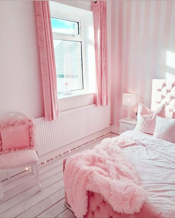 Gạch lát nền phòng ngủ tông màu hồng bề mặt nhám mịn, hạn chế trơn trượt hiệu quả