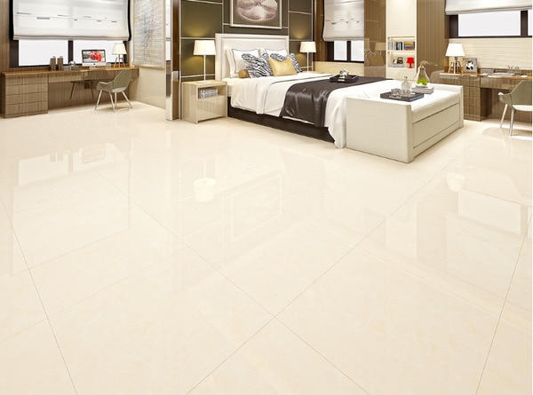 Mẫu gạch lát nền phòng ngủ tông màu vàng be giúp không gian thêm rộng rãi, thoáng đãng