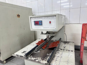 Ngói tráng men chống thấm nước – Bảo vệ mái nhà trong mùa mưa bão 8 Ngói tráng men với khả năng chịu lực cực tốt