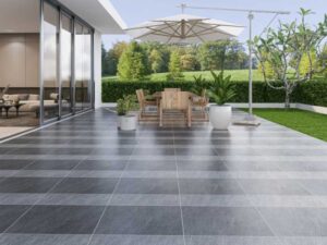 Gạch 60x60 vân đá Granite – bền chắc, hợp sân biệt thự rộng.